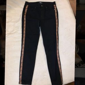 Black skinny Jeans with Cheetah stripe